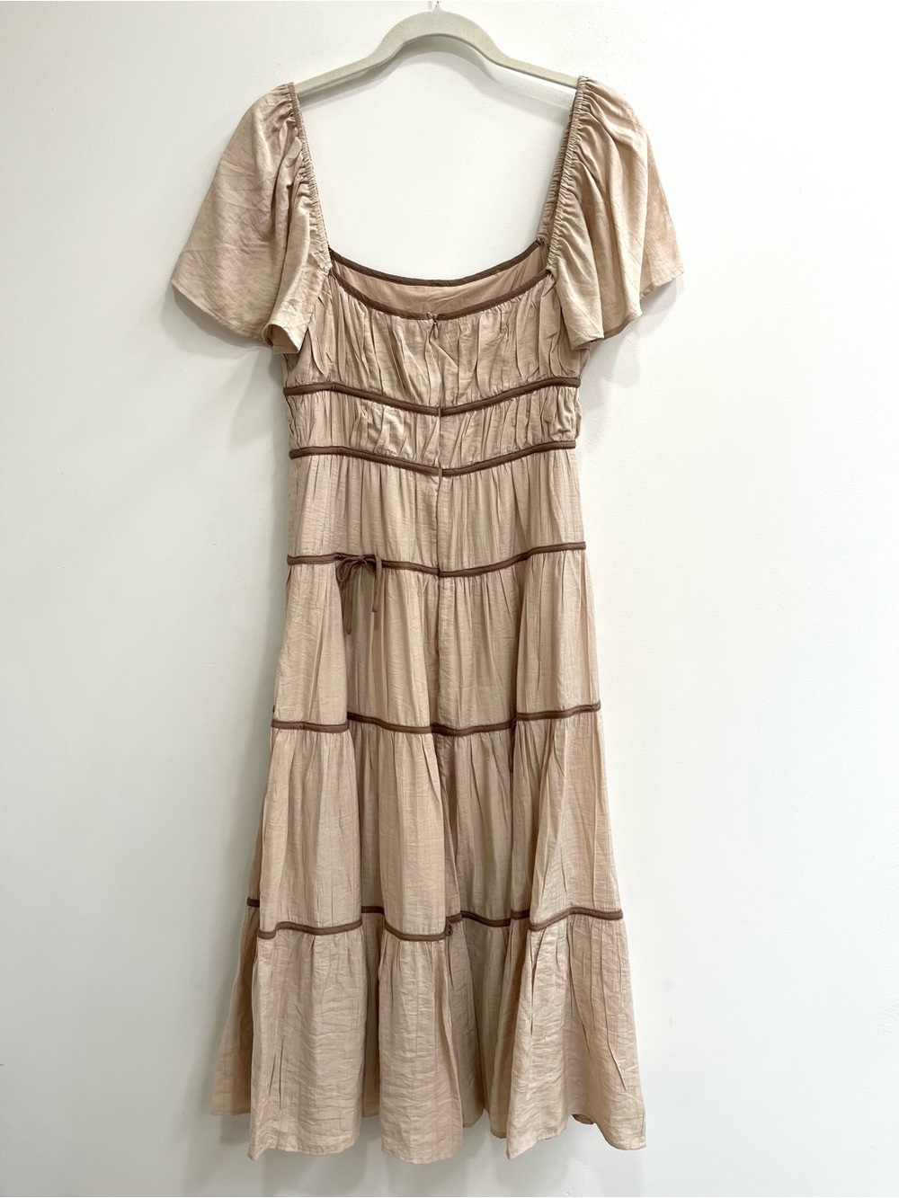 Storia monochromatic tan brown tiered midi dress all over bow details size small - Picture 3 of 13